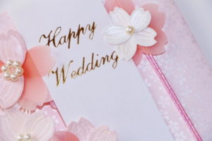 家族婚や少人数婚でも引き出物は贈る 贈らない アンシェウェディングの結婚式準備ガイド