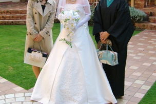 身内のみで結婚式を行う際の招待状のマナーや書き …