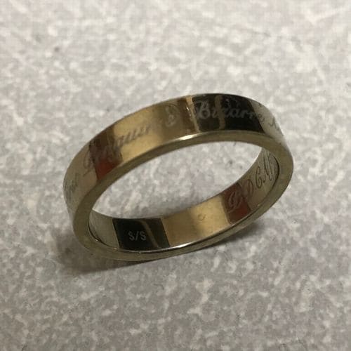 ふーみんさんの婚約指輪のアップ写真２