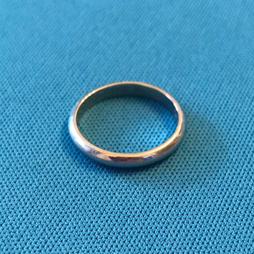 kmさんの結婚指輪（カルティエ）のアップ写真